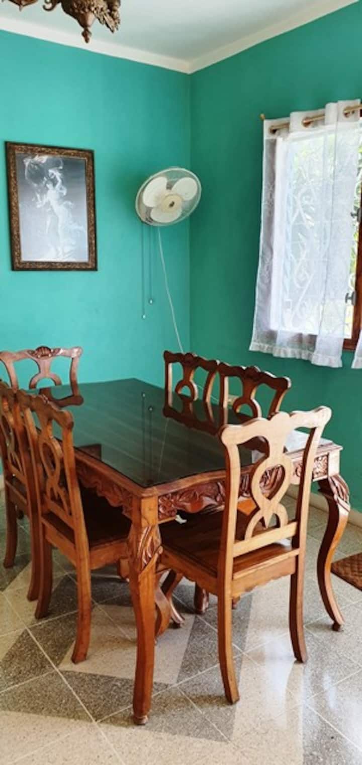 Alojamiento Vista Al Parque Hab#4.wifi Con Nauta - Cuba