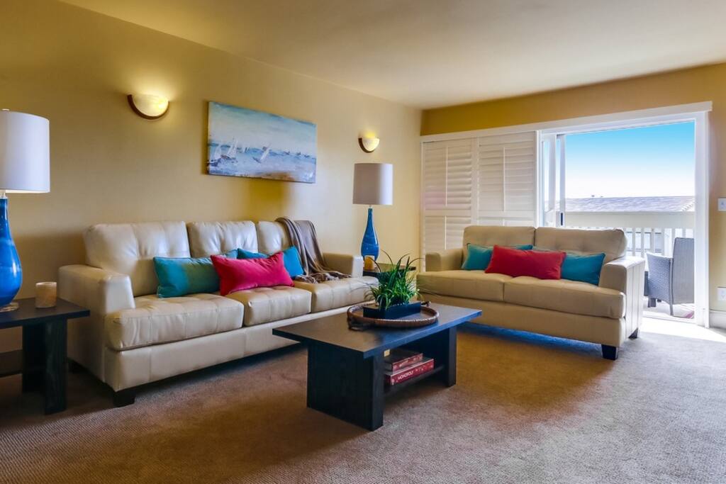 This beautiful living room is also a forth bed with Queen Pull - out sleeping 2.