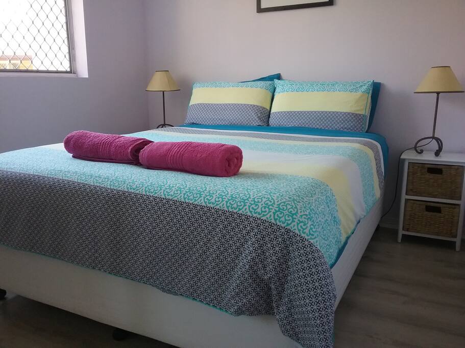 2nd bedroom