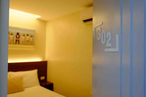 Netflix & Unwind @ Hotel Simone (Queen Bed)