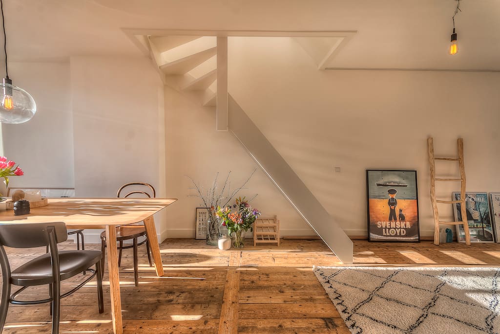 living with stairs to bedroom