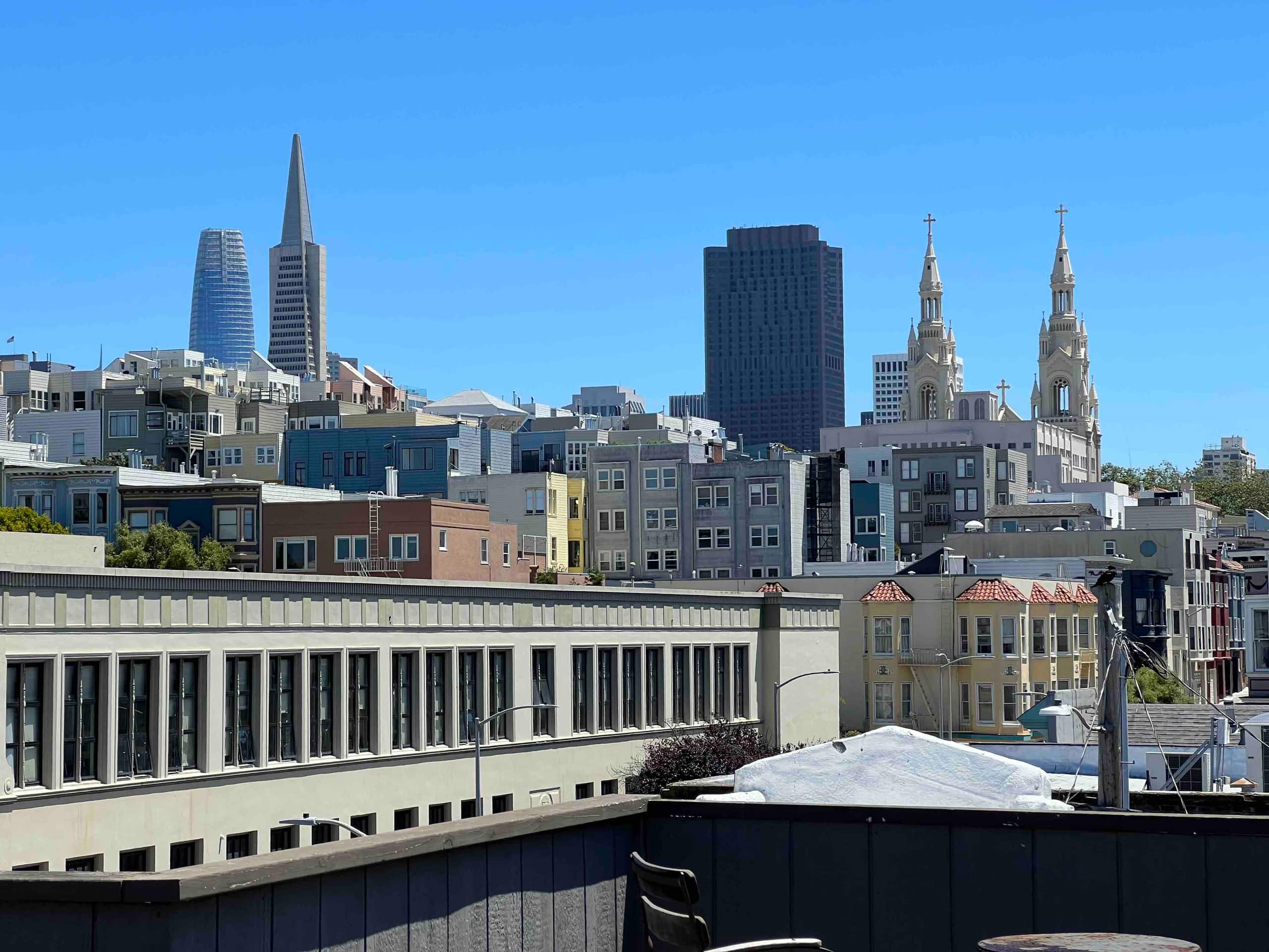 Condo in San Francisco · ★4.96 · 3 bedrooms · 3 beds · 2 baths - Image 32