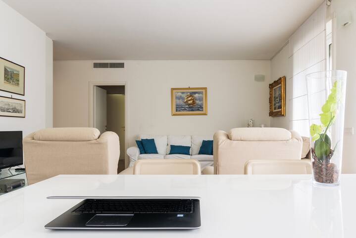 Fantastic new luxury flat CITYLIFE/MICO/ARCO PACE gallery image 2