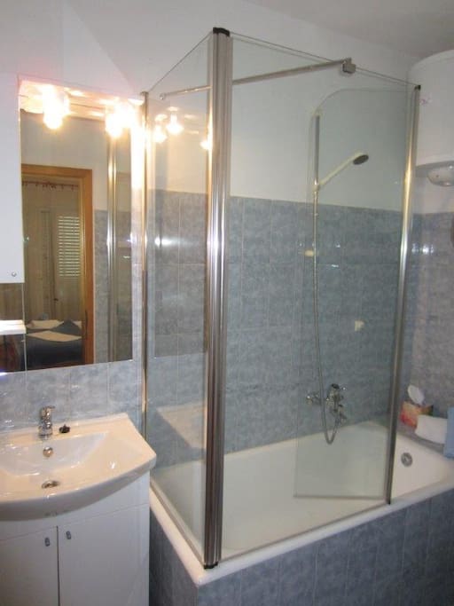 batrhroom