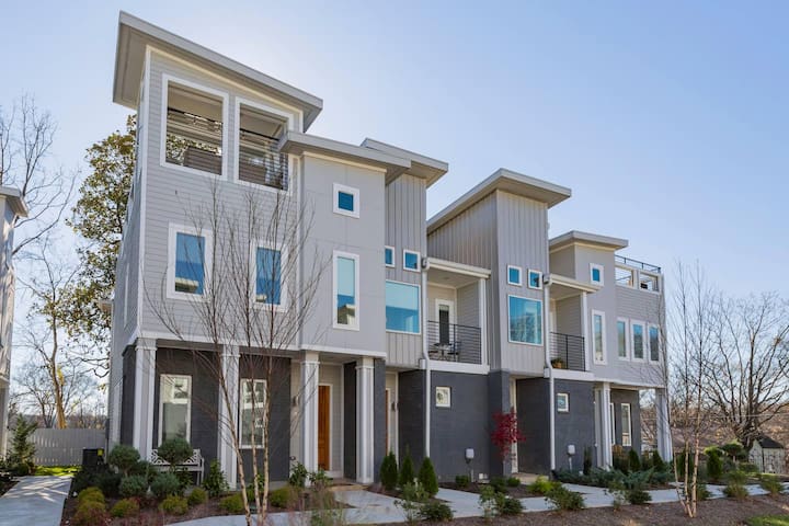 ComboNash Retreat 2 Units 4BR 4.5BA 1 Mi Broadway