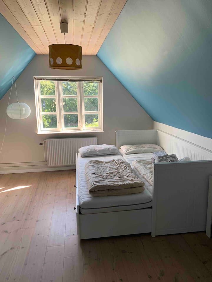 غرفة النوم 2