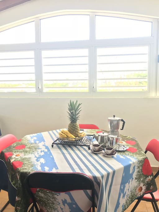 Salle à manger, idéale pour les repas