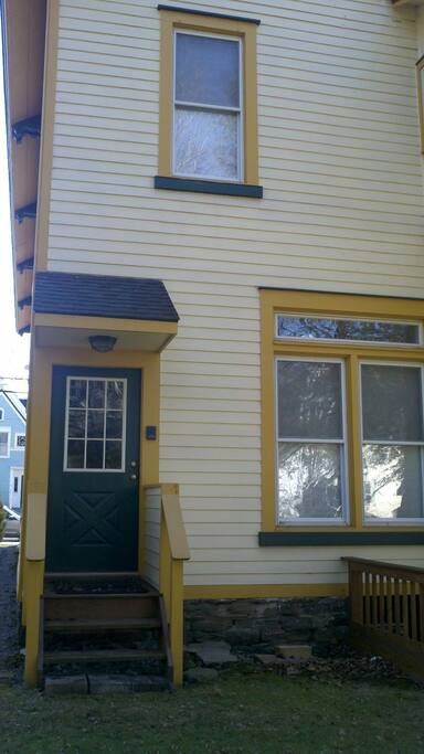 33 Main Street Apartment