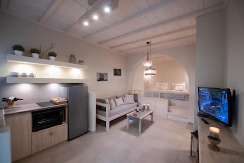 Top performing Airbnb: AMMOS & THALASSA SUITES- "AMMOS" in Δήμος Καλυμνίων