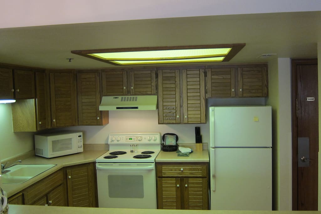 Kitchen with everything you need for preparing meals