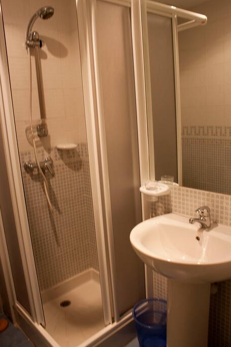 2nd bathroom
