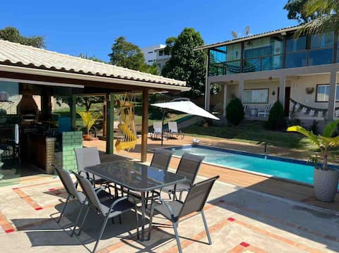 Beach house with pool and barbecue grill! 🏝
