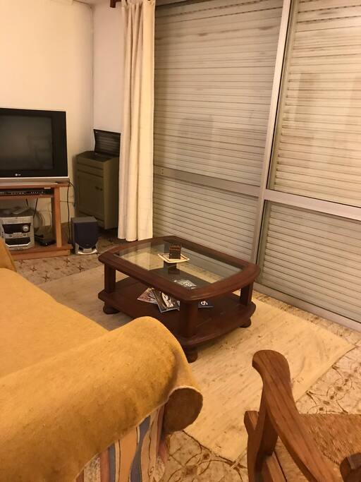 Living con balcón