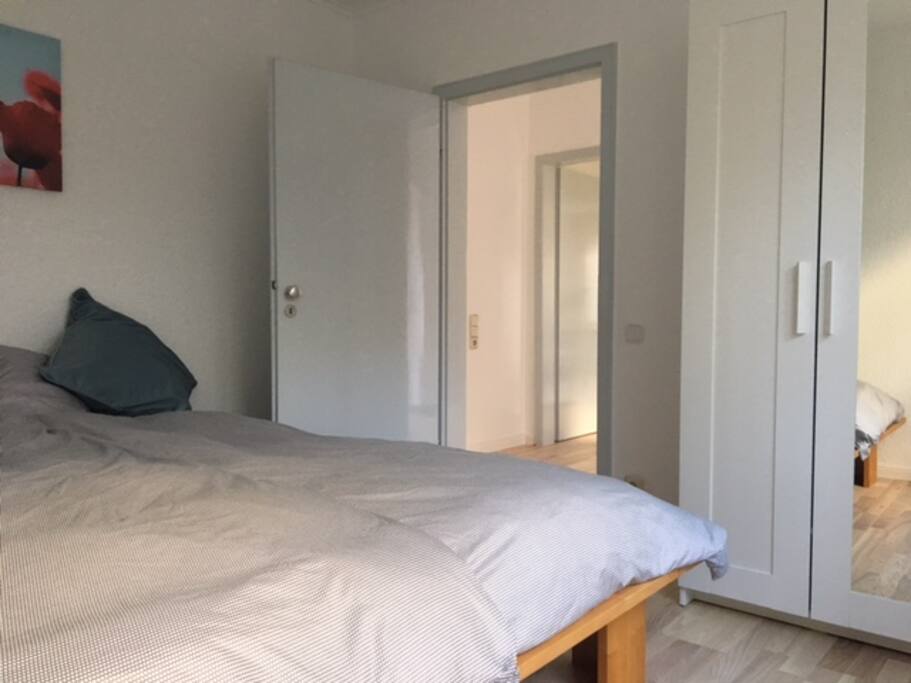 Bedroom with 1.80x2.00m bed