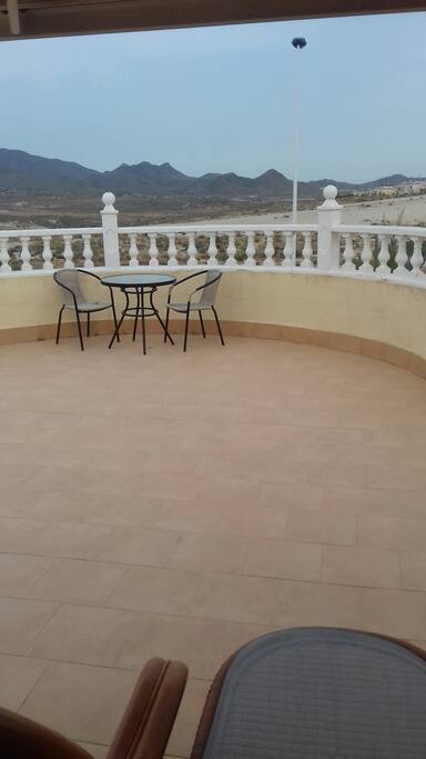 Gin and tonic terrace, sole use.