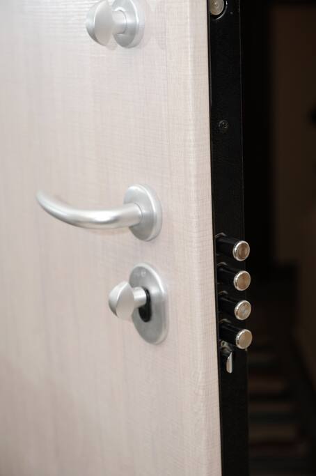 Safety door