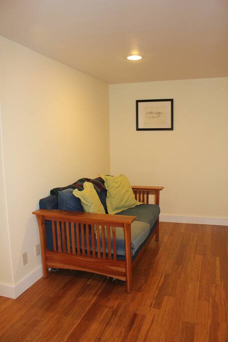 Private den