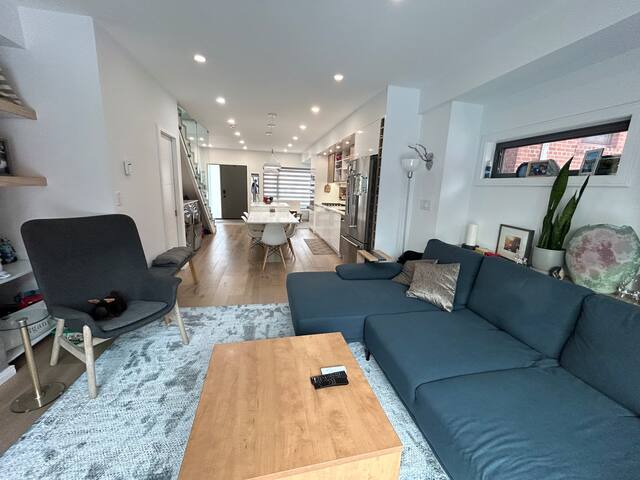 Modern 3 bdrm home for the perfect Family vacay