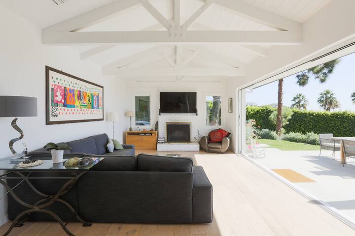 Hummingbird House gallery image 2