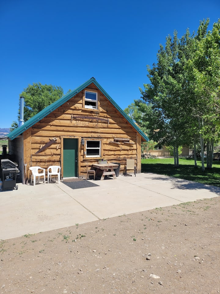 The Lazy Ass Ranch, The Guest House Cabins for Rent in Panguitch