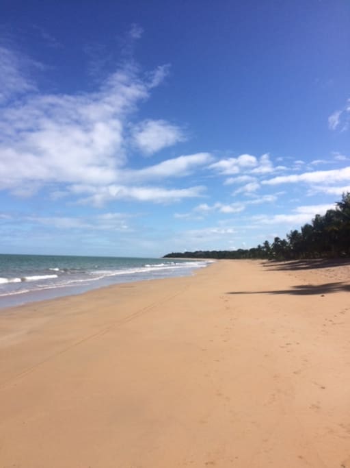 Praia em frente a casa