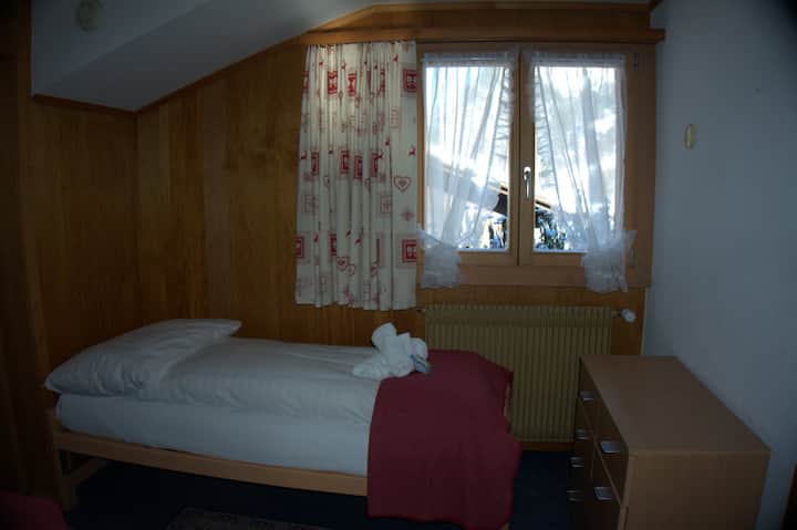 საძინებელი 2