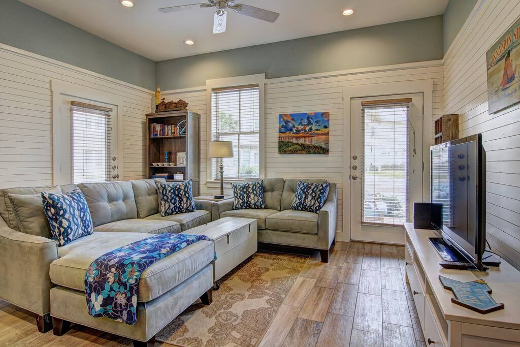 Watercolor Bungalow TC 2101-Living Area