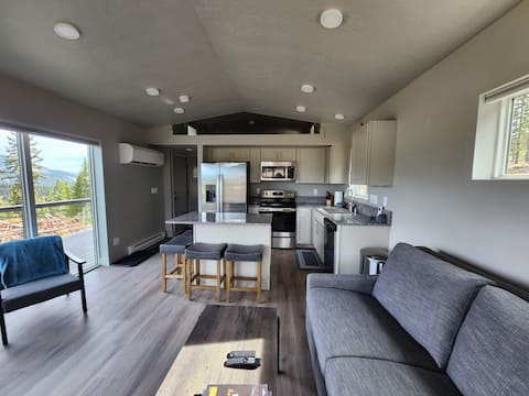 Successful Airbnb property: Deer Friends Cabin, Sauna & Views, Yellowstone! in Big Sky