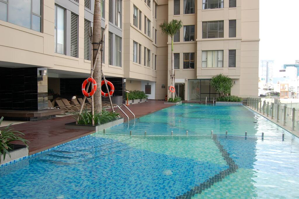 Swimming pool (Free)