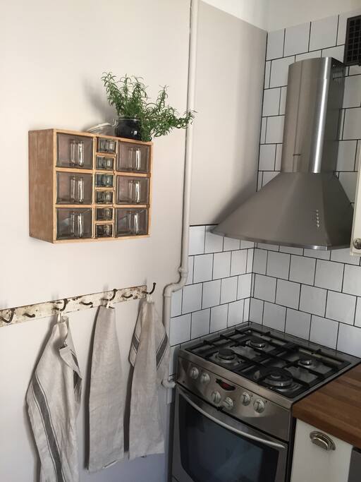 Fully equipped kitchen.