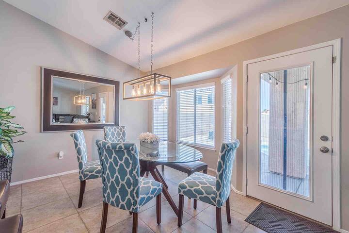 Playful decor, Pool/Spa 3 Bedroom gallery image 3