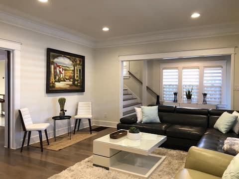 Popular Airbnb listing: Craftsman Home 3BD/ 2.5 BR/ On-site Parking in Koreatown