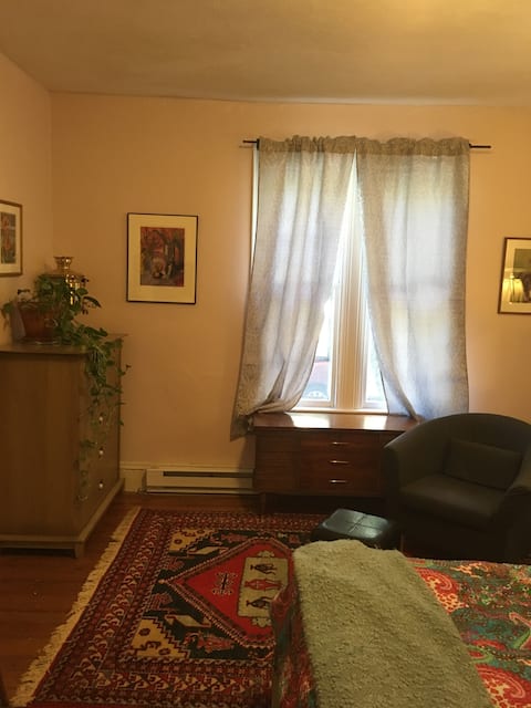 Artistic charm in hip J.P.