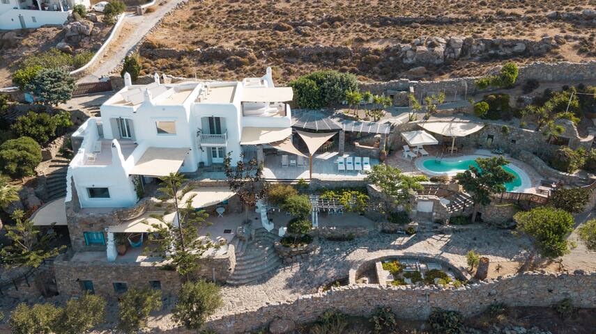 Villa Dimilia gallery image 2