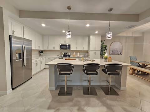 Lux Boutique Golf Course condo