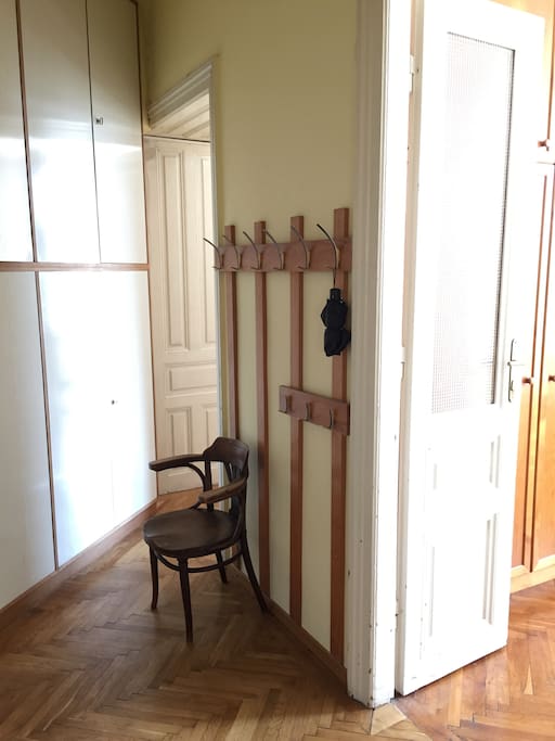 Vorzimmer - Garderobe