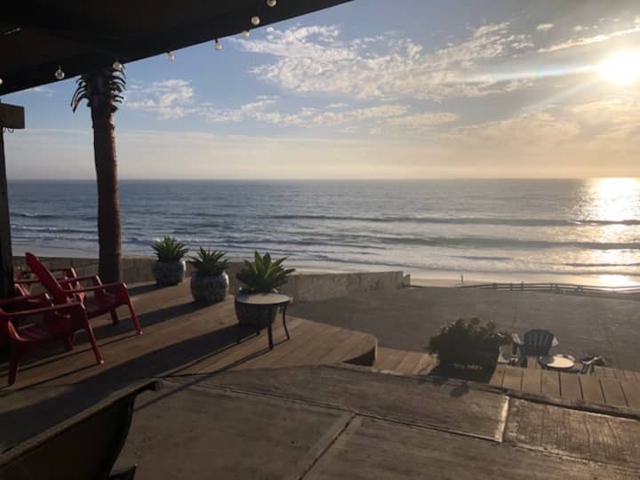 Ocean front + view + mild weather