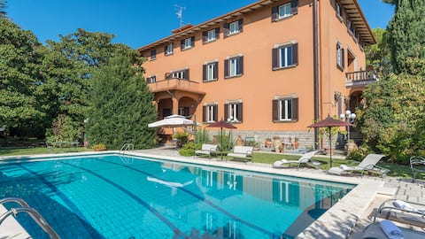 Villa Michelangelo 14, Emma Villas