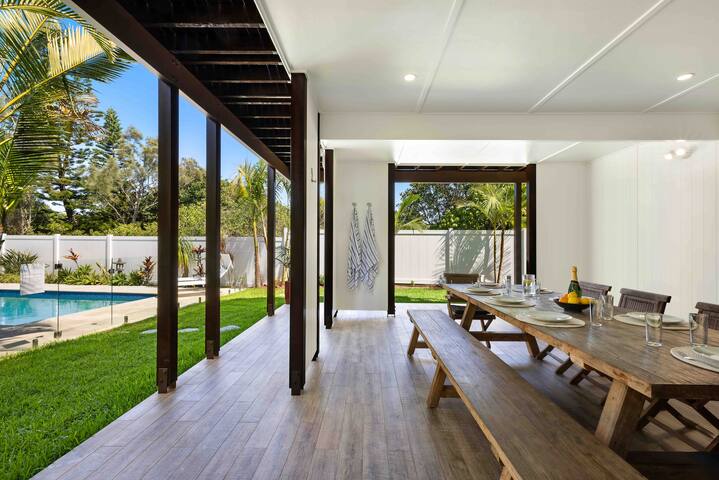 Gorgeous Byron Moon Home @ Belongil Beach gallery image 5