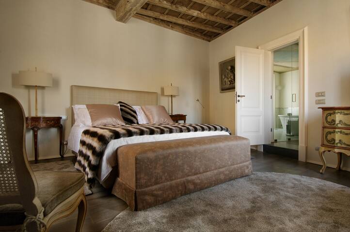 Vacances Romaines Top Luxe gallery image 2