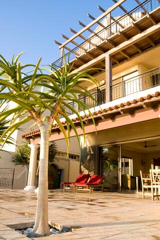 Cape Life Beach House gallery image 5