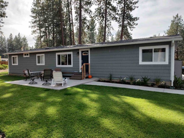 Beautiful Home in SW Bend on one Acre Houses for Rent in Bend, Oregon