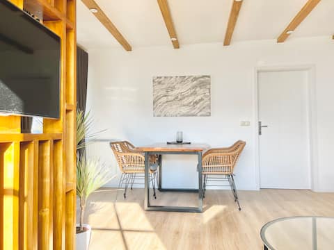 *NEW* Beautiful beach apartment