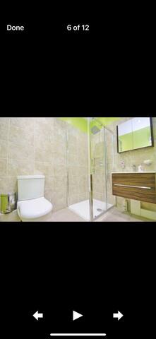 Luxury modern house in heart of London gallery image 4