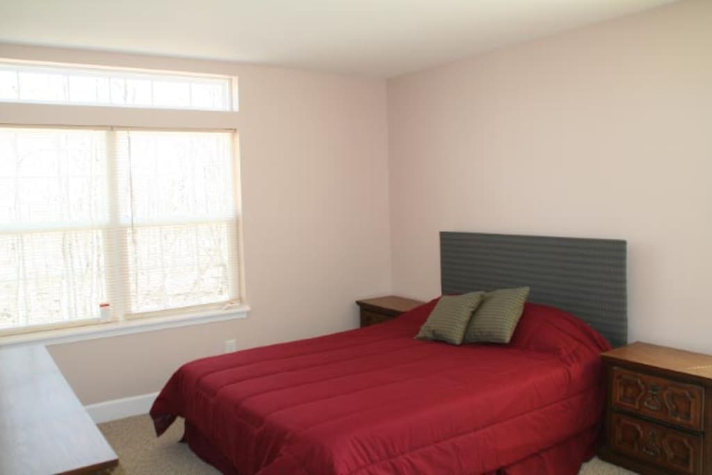 Bedroom 2- 2nd floor, Guest queen bed.