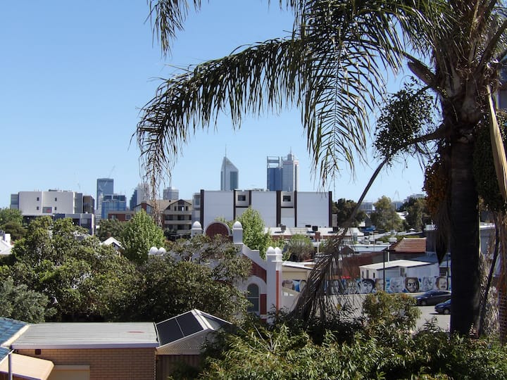 mount lawley entire town house with spa Townhouses for Rent in Mount