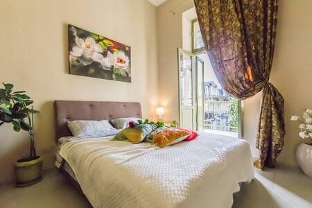 Милый, зеленый уголок для Вашего отдыха в центре