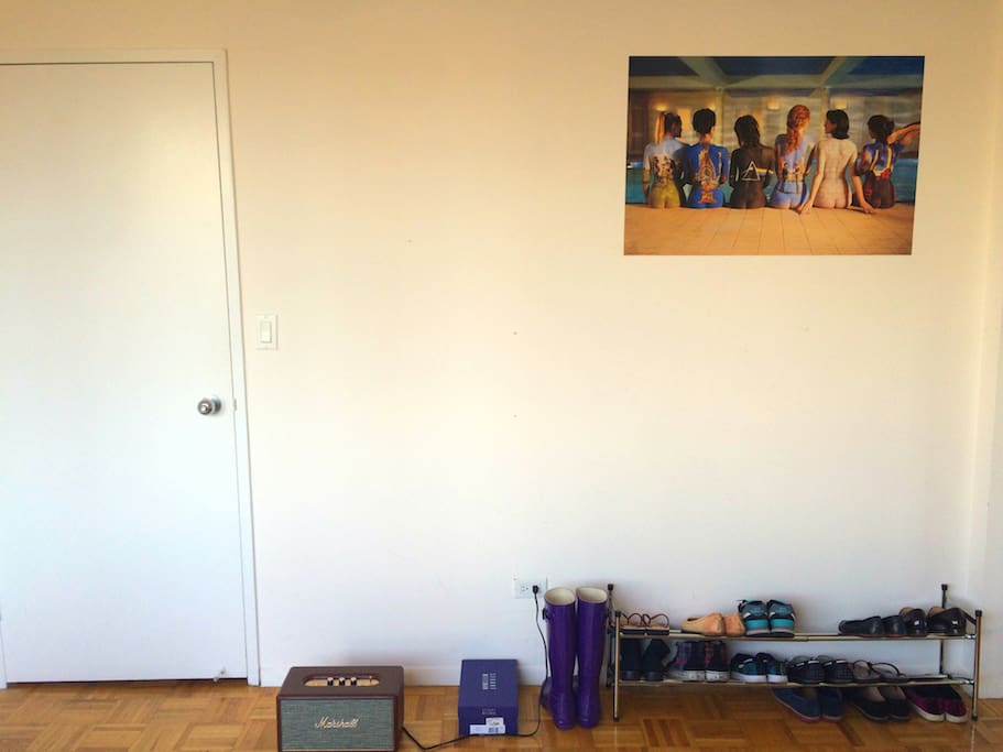 spacious room