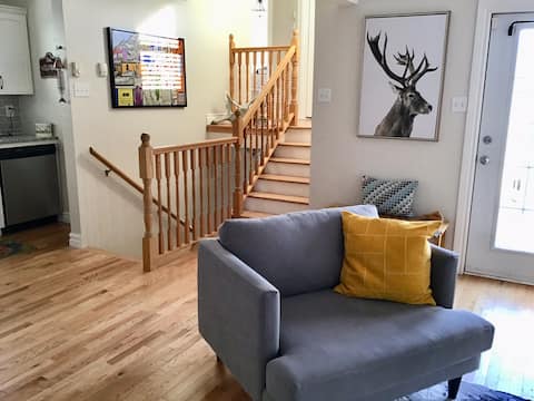 Successful Airbnb property: Seagull Rock Cottage at The Battery, St. John’s in Newfoundland And Labrador
