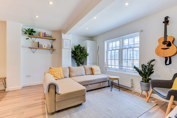 Beautiful And Central Modern 2 Bedroom Apartment - Brighton & Hove